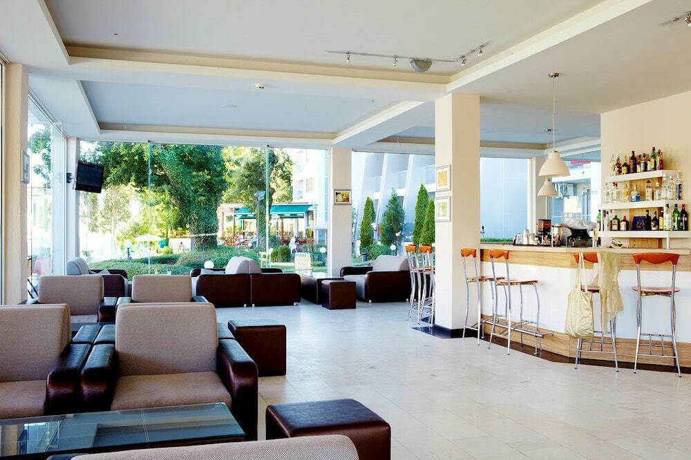 Green Park Hotel 골든샌드 외부 사진