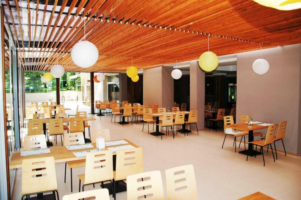 Green Park Hotel 골든샌드 외부 사진